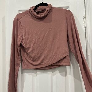 Turtle neck crop top